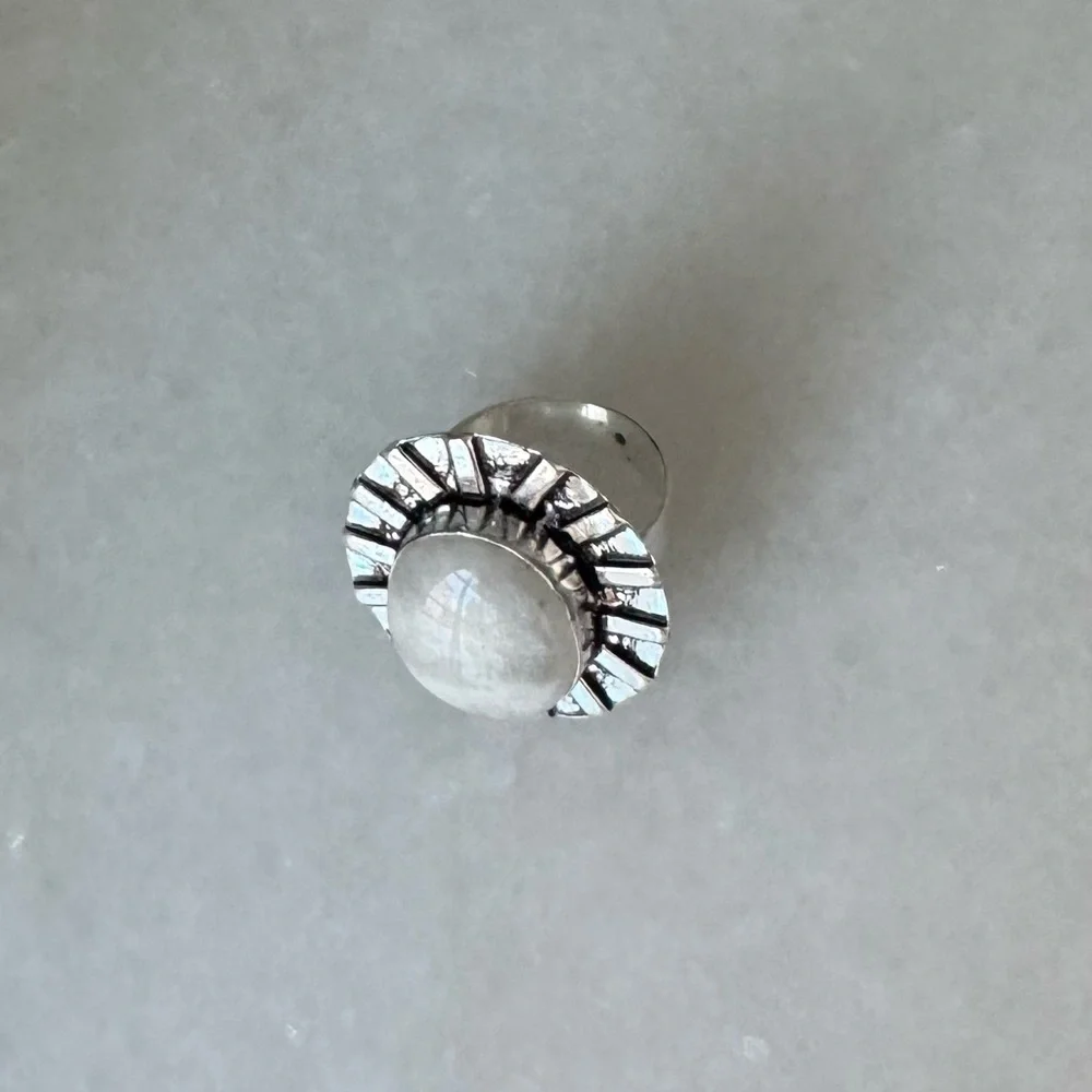 NWOT Sundance Moonbeam Ring, Moonstone, Sterling Silver